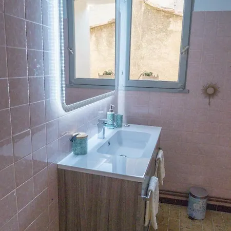 Le Petit Baroudeur Apartment *
